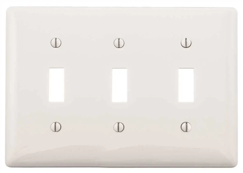 Wallplate Toggle 3 Gang White 1