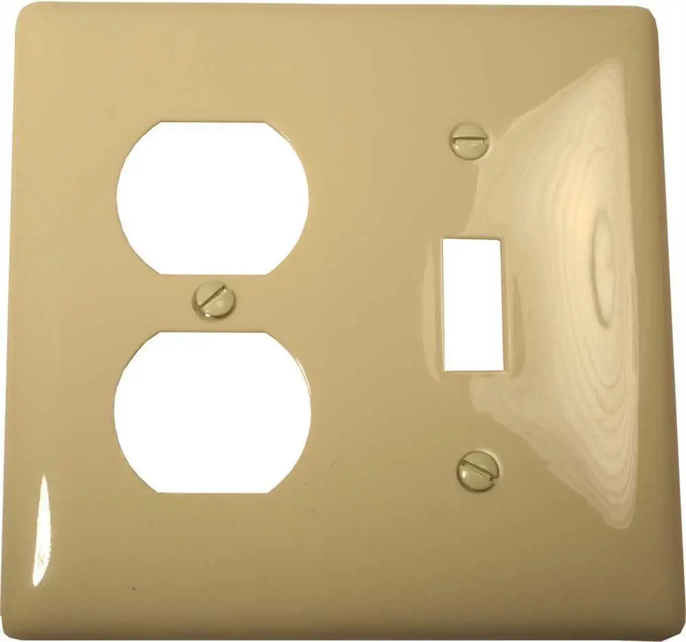Wallplate Midi 2 Gang Duplex-Toggle White 1
