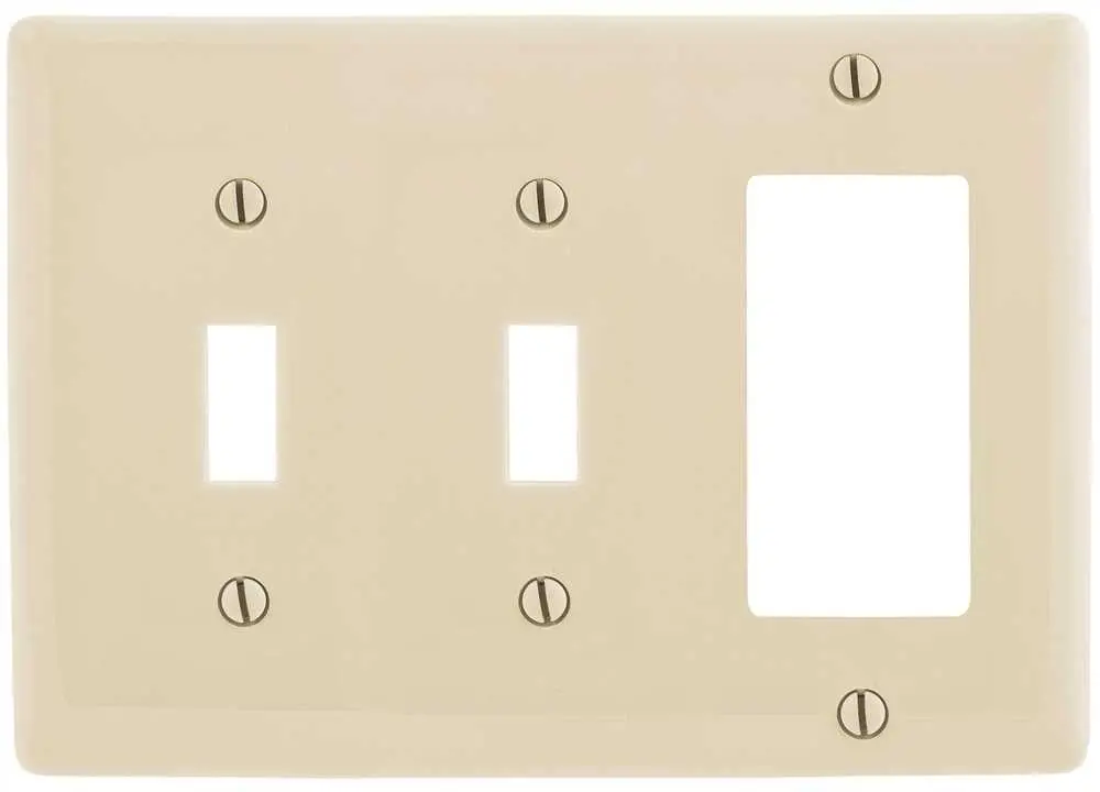 Wallplate Midi Toggle 3-Gang-Decorator Almond 1