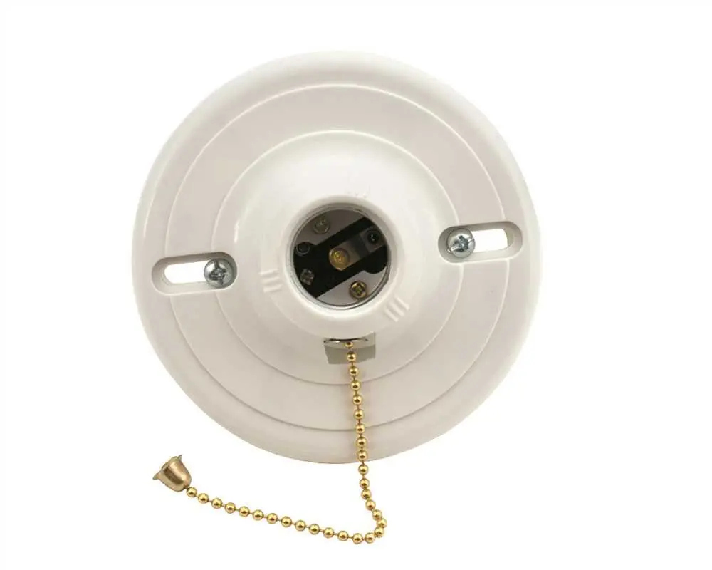 Plastic Pull Chain Fixture 1