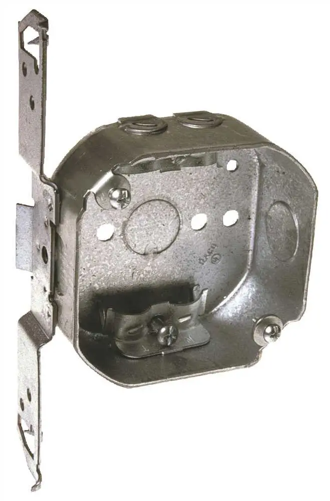 Hubbell 4 In. Octagon Box Ts Bracket Nmsc Clamps 1-1-2 In. Deep 1