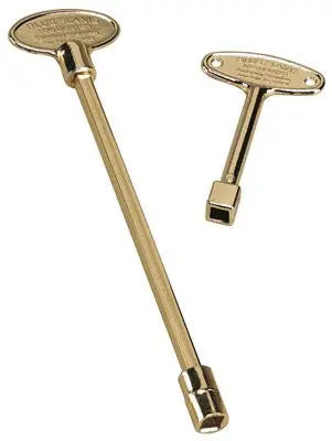 Nky.18.Brs 18 Univ Gas Key Brass 1
