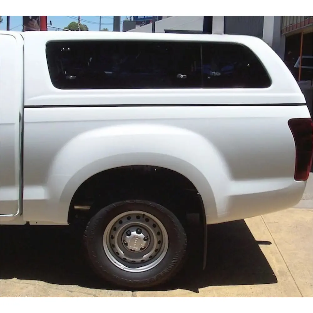 Hardtop Aeroklas Fenêtres Battantes | Isuzu D-Max 2025+ Space-Cab 1