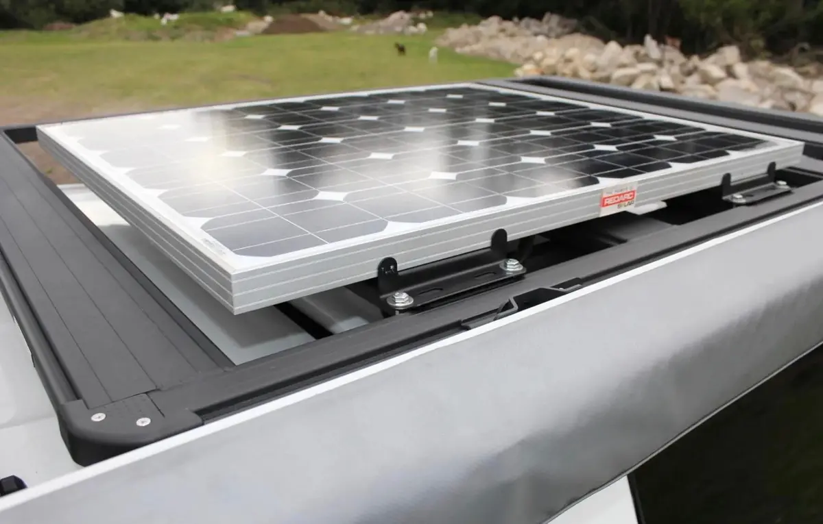 Fixation Panneau Solaire Redarc Pour Arb & Rhino-Rack - Montage Sécurisé 2